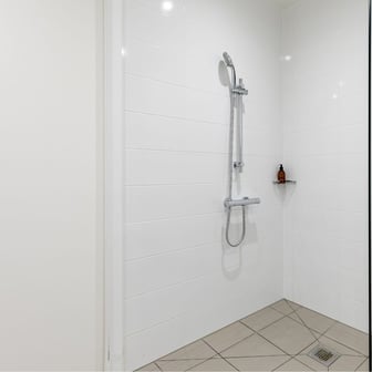 Platinum Skyline Studio - Image 9